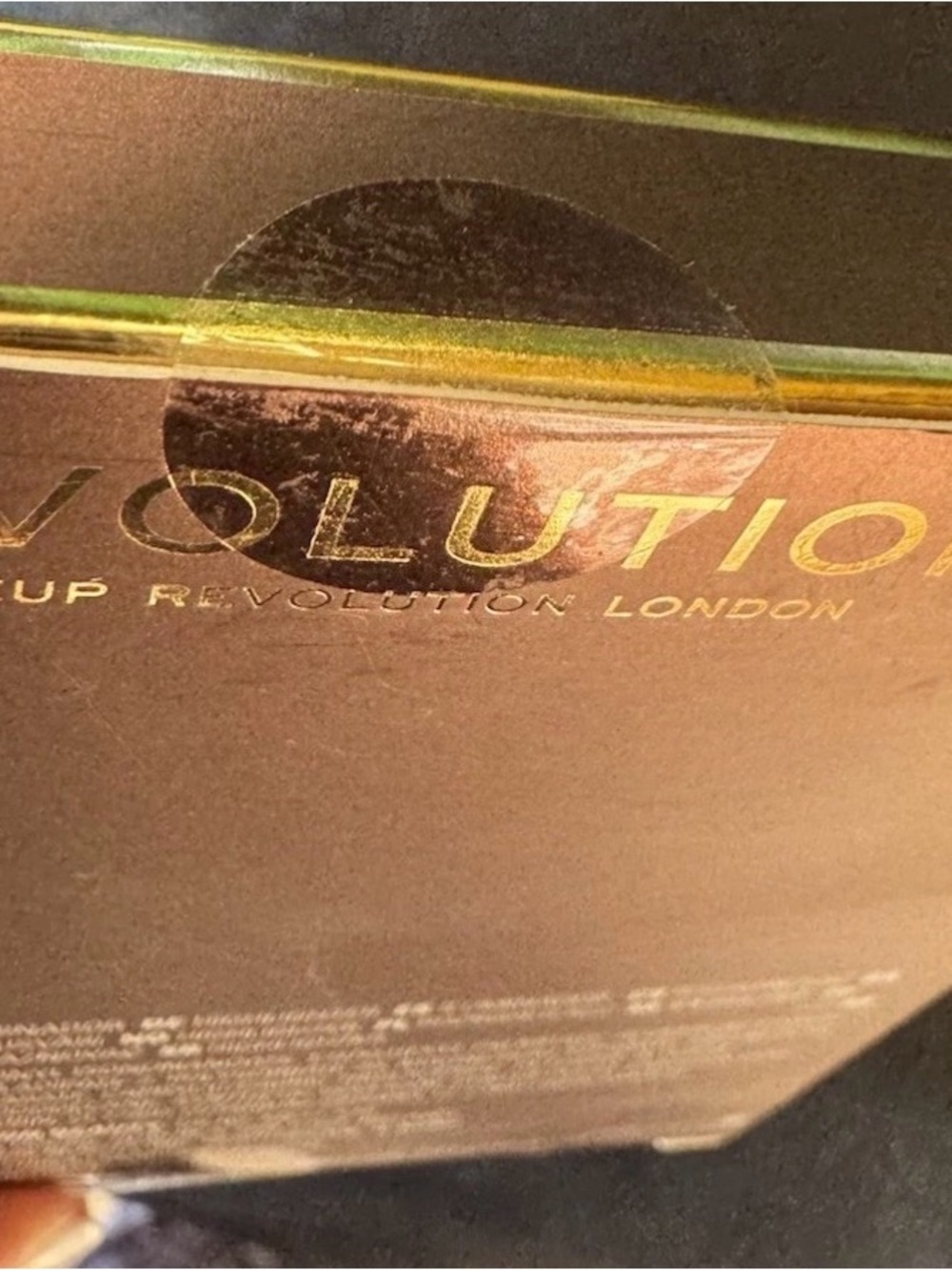 Revolution Makeup Bundle W/ Clear Makeup Case-Concealer/Highlighter/Cream - Picture 12 of 14
